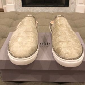 Botkier Hayden slip-on Sneaker. Women’s size 10.